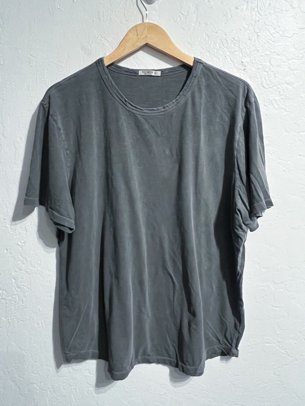 Buck Mason Tee Shirt Mens XL Crewneck Short Sleeve Pocket Charcoal Gray
